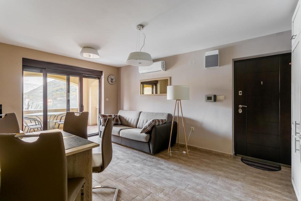 Keystone Apartments Donji Morinj Exterior foto